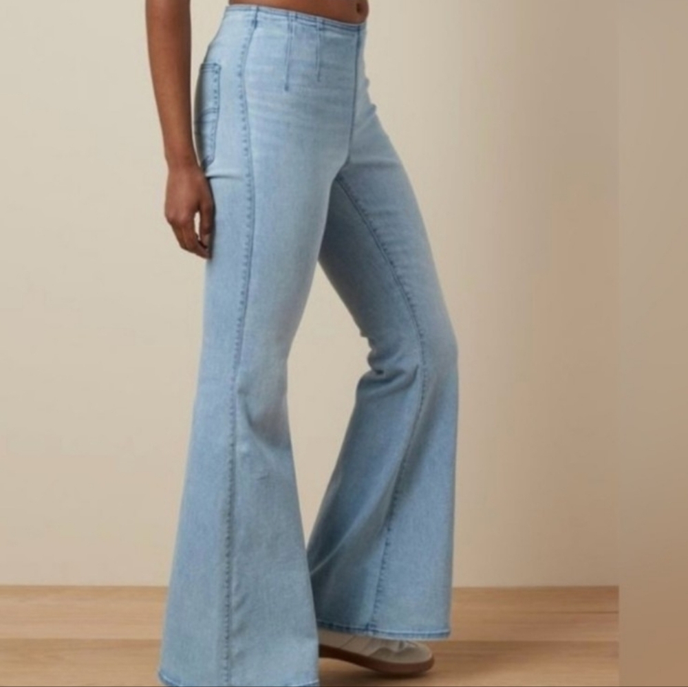 ISO American Eagle Luxe PullOn High-waisted Festival Flare Jean SMALL REGULAR